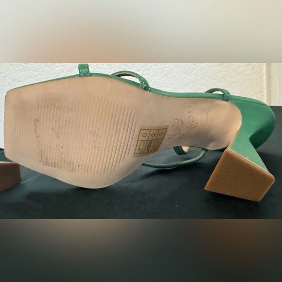 Ted Baker, EUR 37, US 6/6.5, Green Cayena Block Heel Square Toe Leather  Heels - Picture 5 of 6